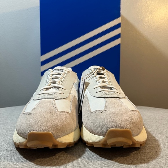 Adidas Originals Retropy E5 Low White Gum Bottom Mens Shoe Size 10 H03075 - Picture 2 of 11